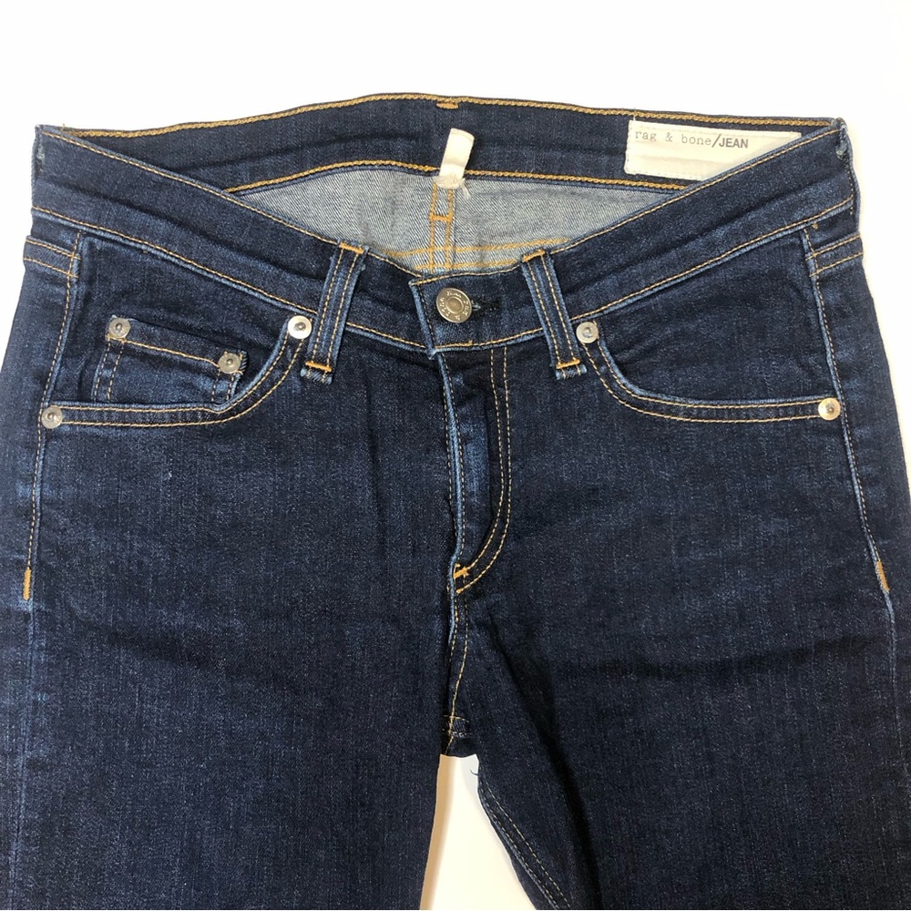 Rag and bone low waisted skinny jeans
Size 26/XS